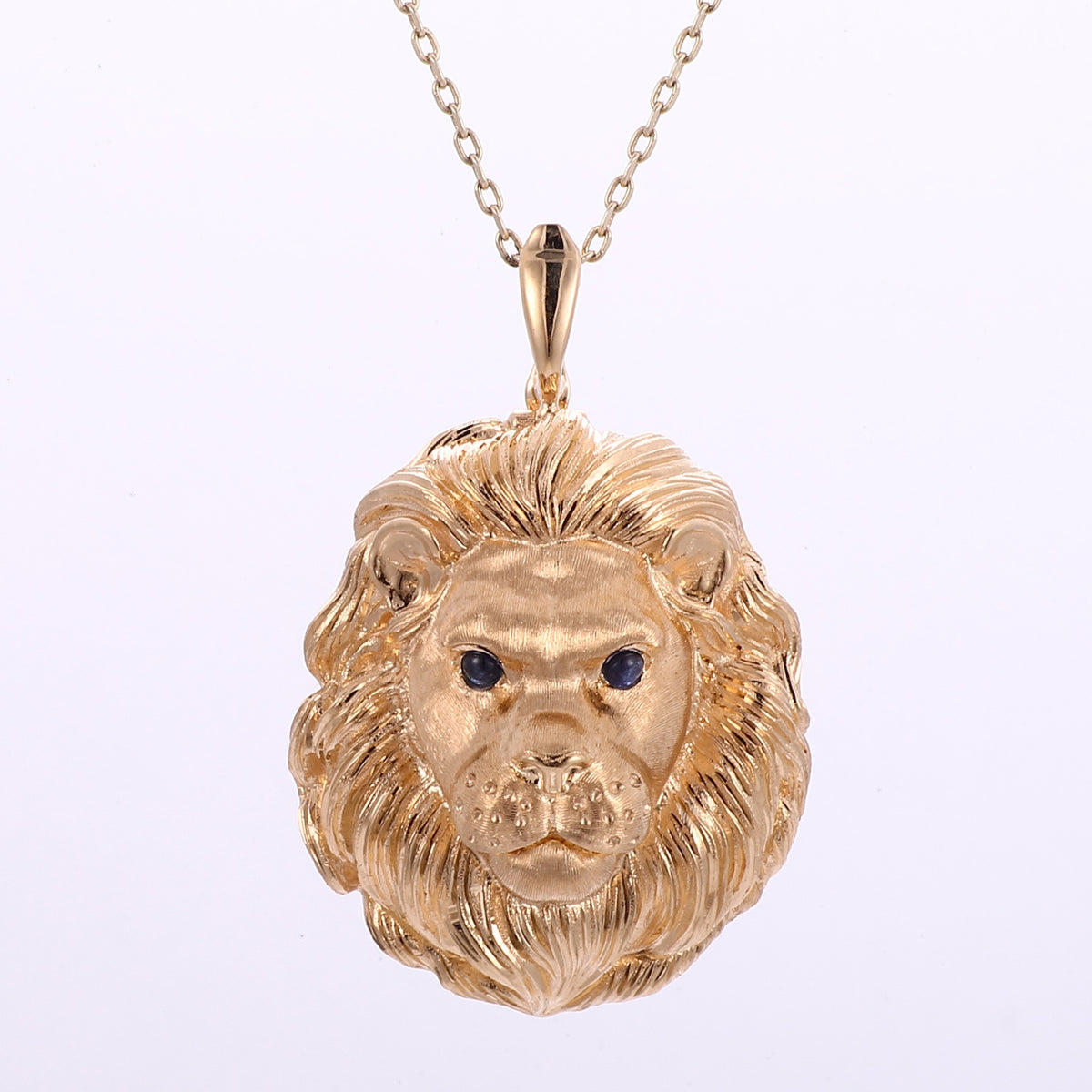 Pandantiv Lion din aur galben 18K